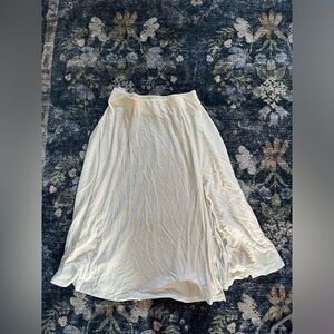 Aritzia Wilfred Midi skirt white flowy NWT